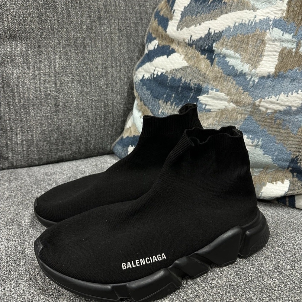 Balenciaga Men's speed trainers size 9